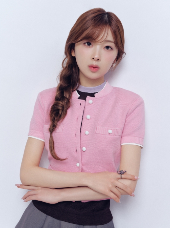 NiziUを形づくる特別なディテール - NYLON JAPAN